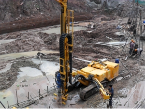 錨杆(gan)鑽施工(gong)4