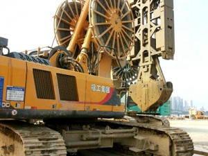 珠澳(ào)大橋珠海鍊(lian)接線人工島(dǎo)工程施工